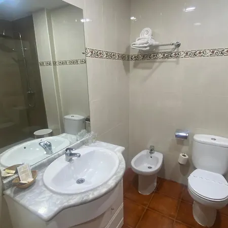 Hotel Area De Servicio Cerrillos, H-cc-651 3*