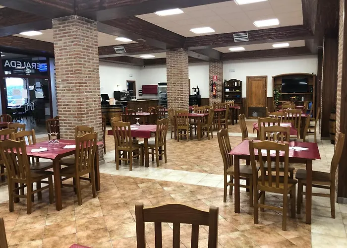 Area De Servicio Cerrillos, H-cc-651 Hotell Peraleda de la Mata