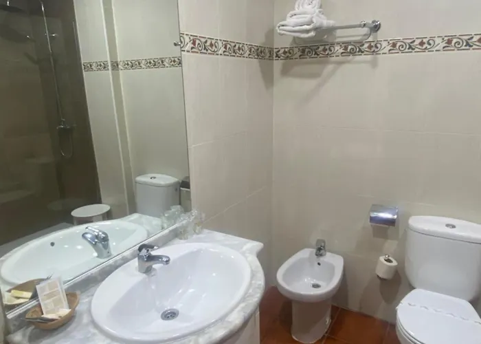 Hotell Area De Servicio Cerrillos, H-cc-651 3*